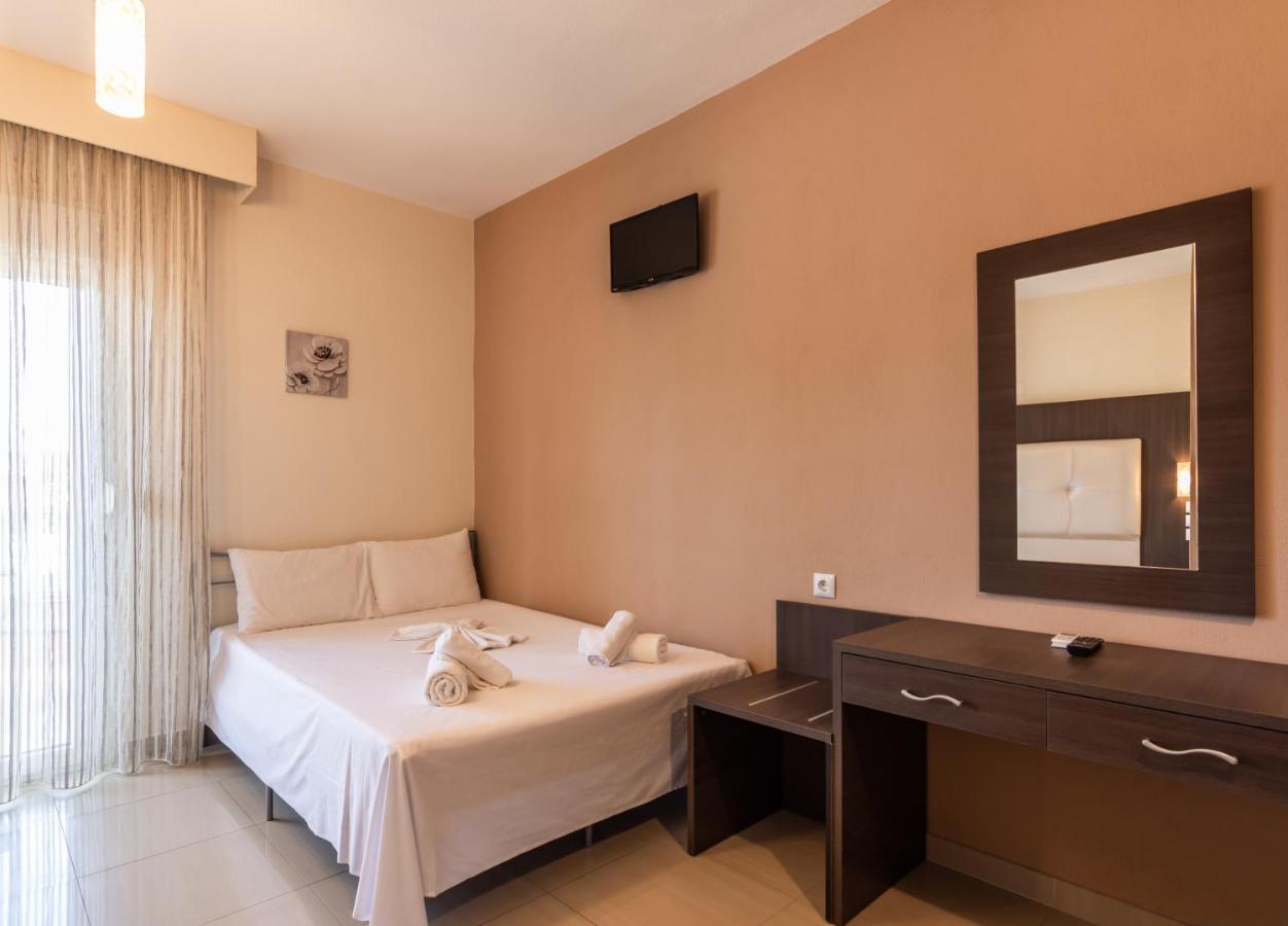 Alexa'S Sunny Days Aparthotel ลิเมนาเรีย ภายนอก รูปภาพ
