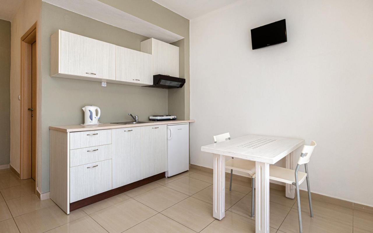 Alexa'S Sunny Days Aparthotel ลิเมนาเรีย ภายนอก รูปภาพ